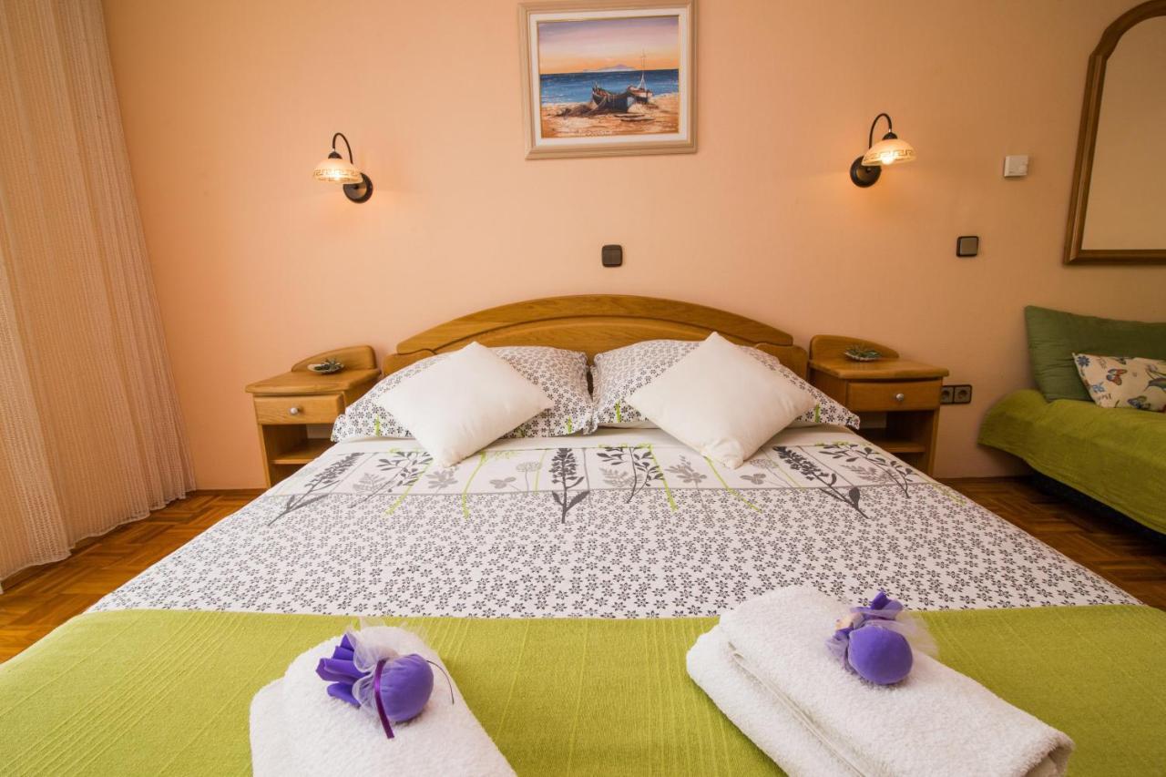 Pansion Adria Hotel Свети свети Филип и Яков Екстериор снимка