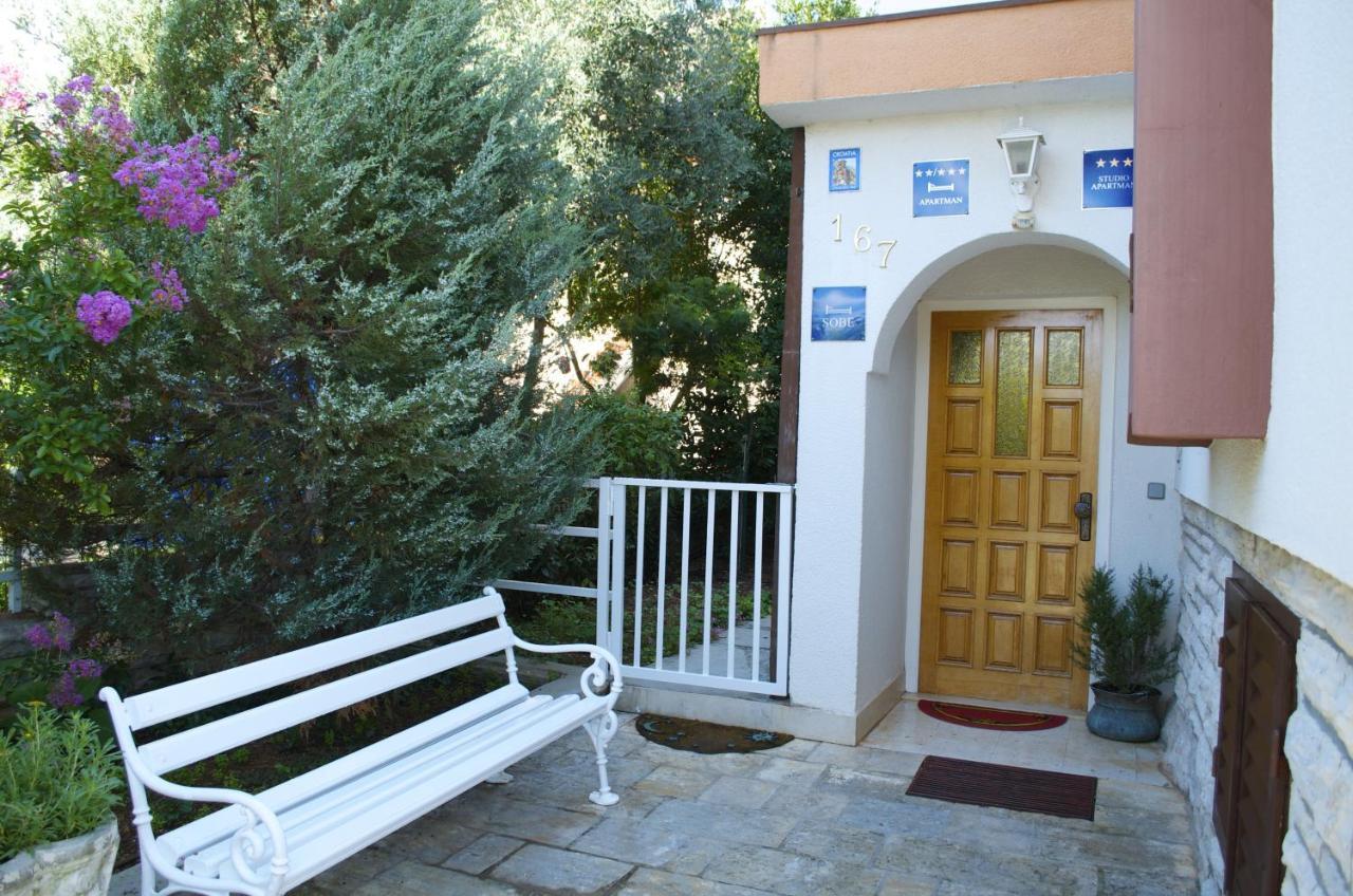 Pansion Adria Hotel Свети свети Филип и Яков Екстериор снимка